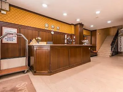 索非亚思凡达酒店 酒店